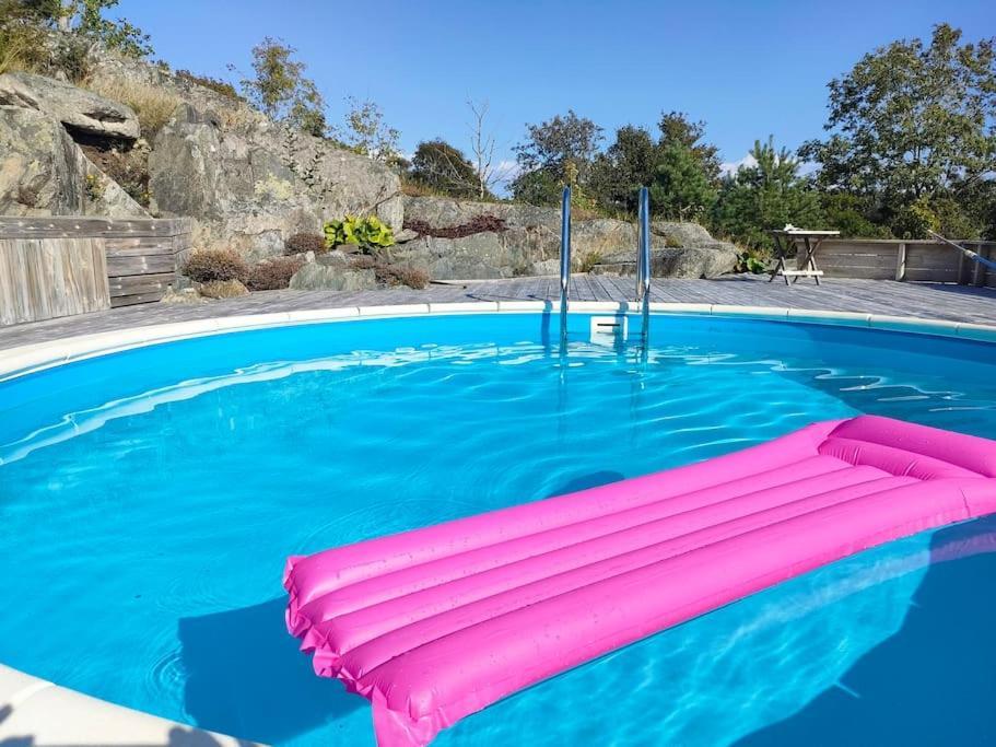Quiet And Comfy With Swimming Pool Apartment Onsala Exterior photo