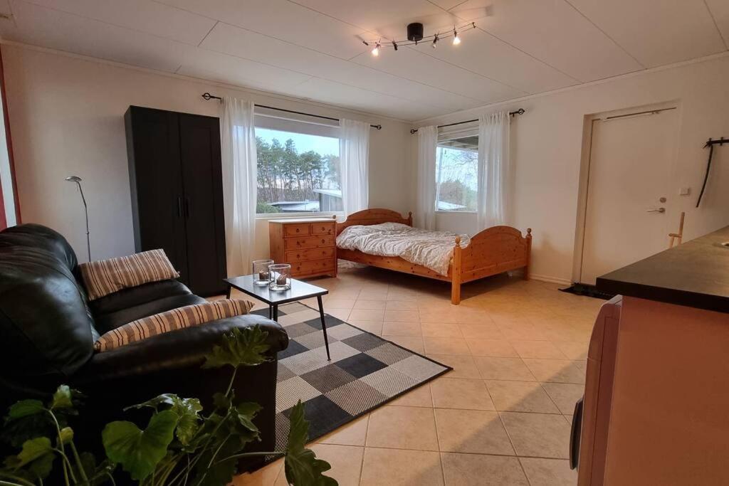 Quiet And Comfy With Swimming Pool Apartment Onsala Exterior photo
